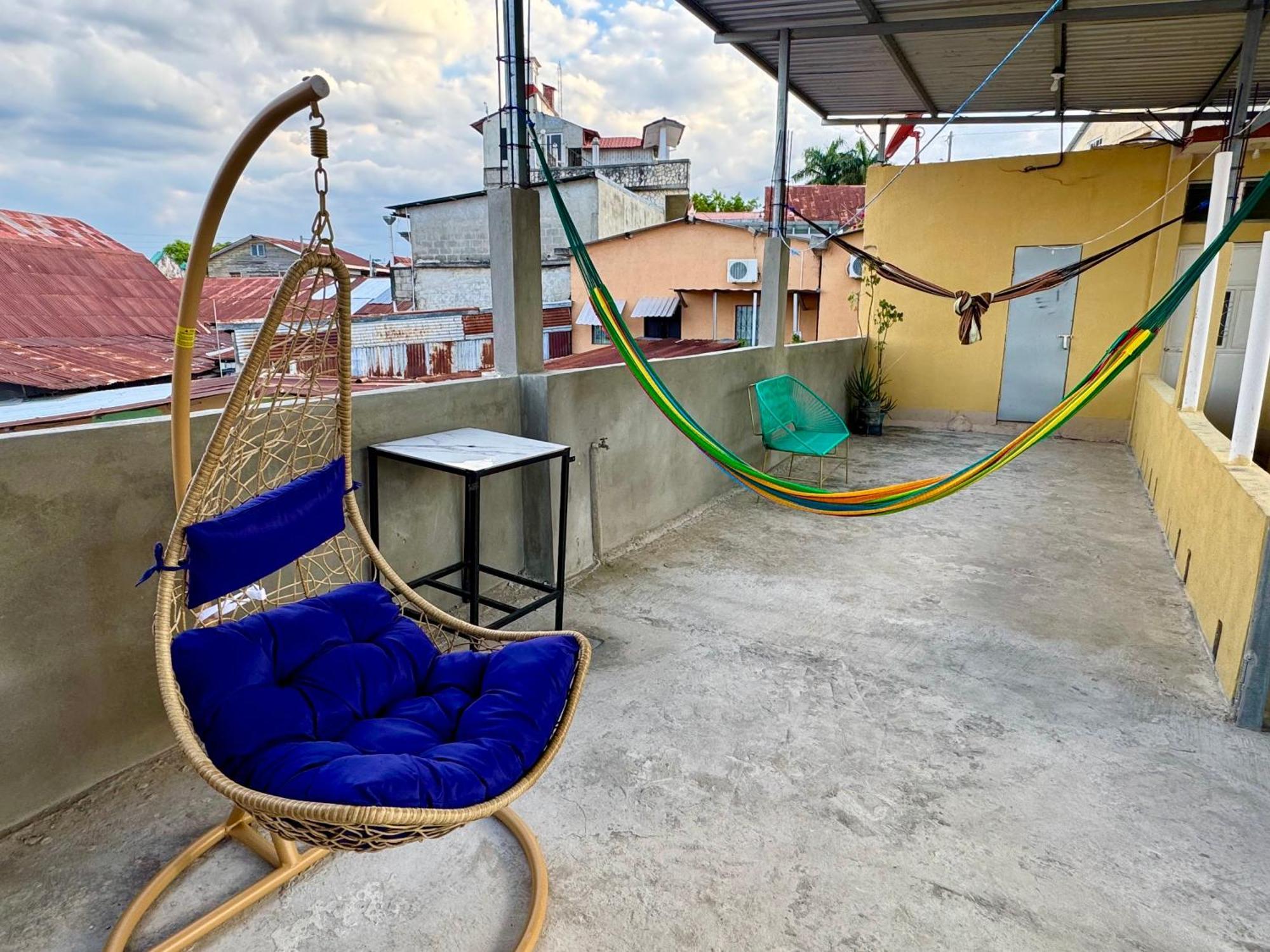Hostal Los Girasoles By Hostal Inn フローレス エクステリア 写真